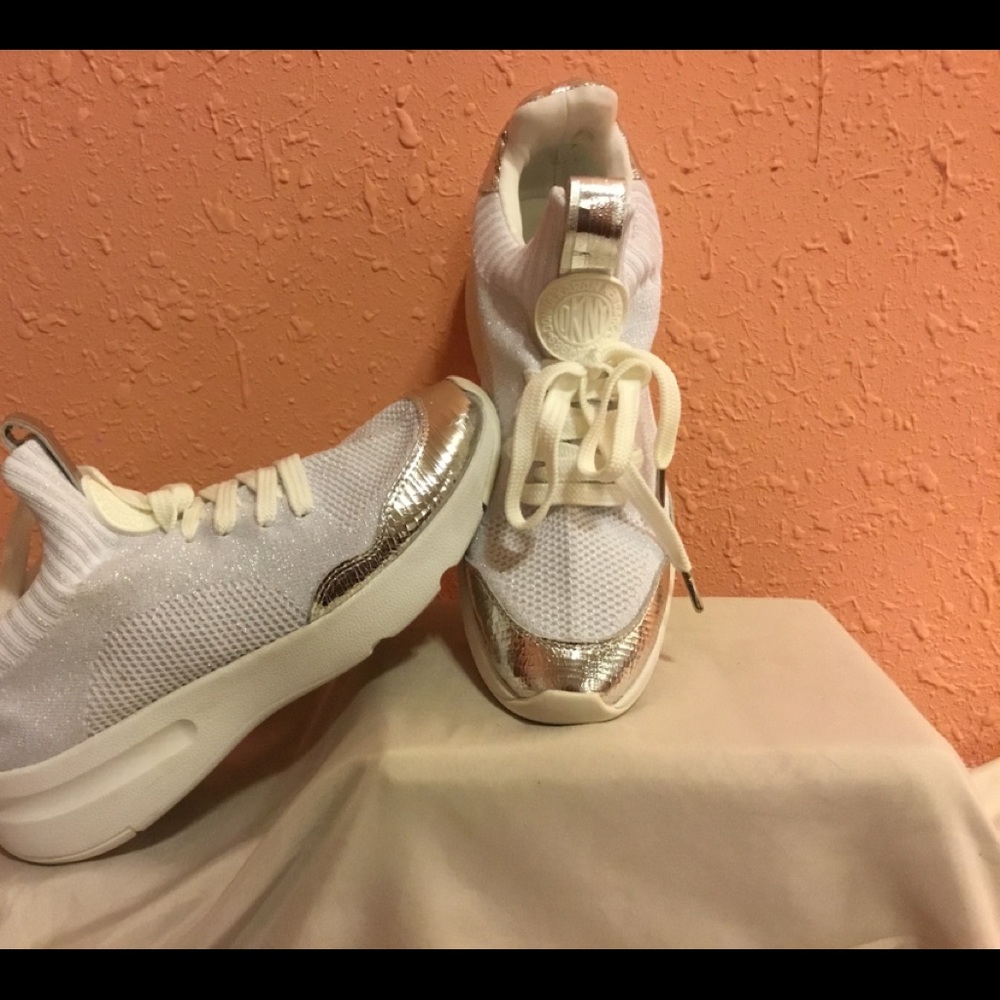 DKNY- Sneakers